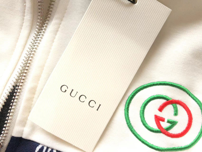 Gucci Kit Jaqueta e Calca