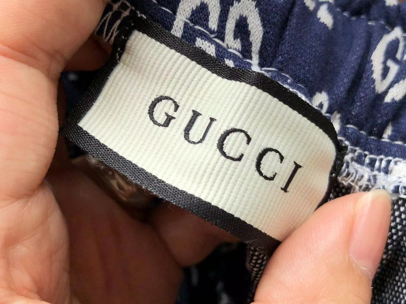 Gucci Kit Jaqueta e Calca