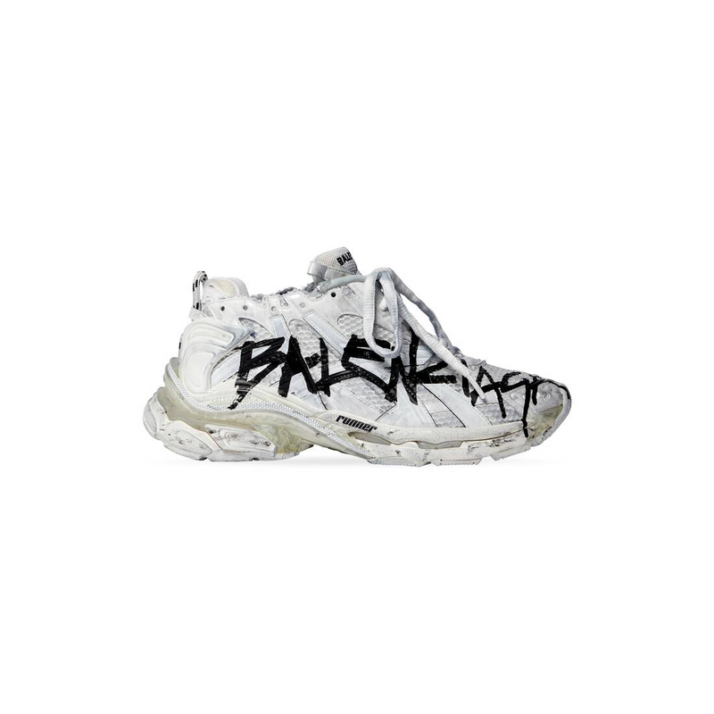 WOMEN'S RUNNER GRAFFITI SNEAKER IN WHITE