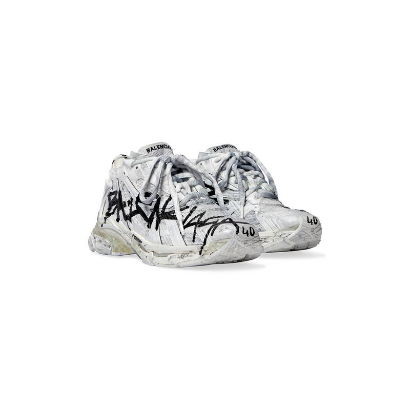 WOMEN'S RUNNER GRAFFITI SNEAKER IN WHITE